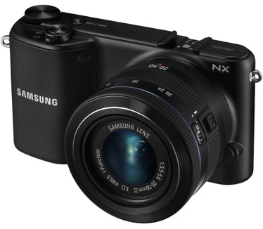 Samsung NX2020 + 20-50mm f/3.5-5.6 ED II NX Zwart
