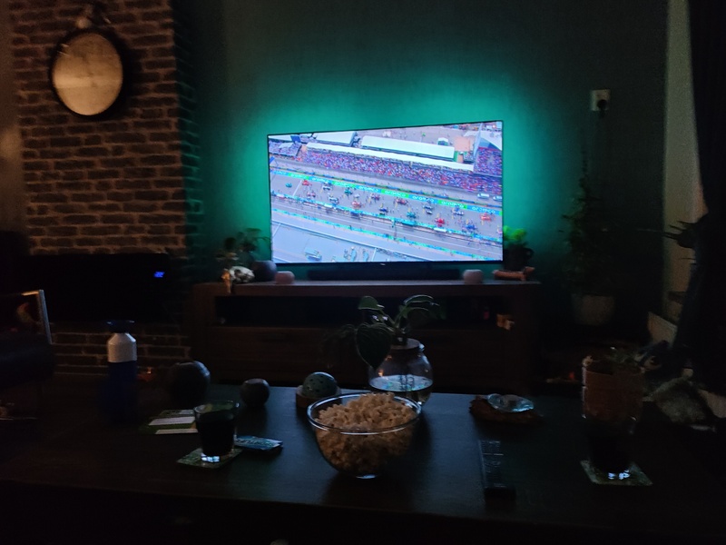 Afbeeldingslocatie: https://tweakers.net/i/ZNRku06bhdHdSUwGCS0IF9AQi-E=/800x/filters:strip_icc():strip_exif()/f/image/SRkPxXPGE6LWrNmle7VneaAS.jpg?f=fotoalbum_large