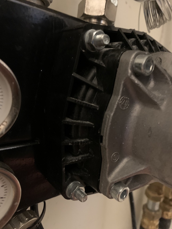 Afbeeldingslocatie: https://tweakers.net/i/ZPCfDgd696lQkhO56XfM9ZieVZs=/x800/filters:strip_icc():strip_exif()/f/image/EEwz052VjS17tvO6w1BhZK1b.jpg?f=fotoalbum_large