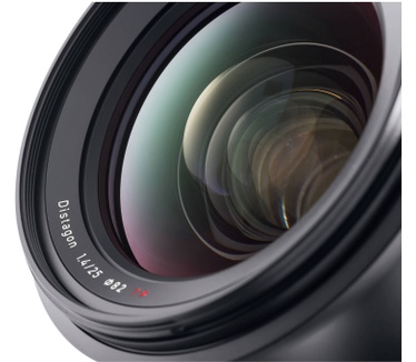 Zeiss Milvus 1.4/25 (Canon EF)