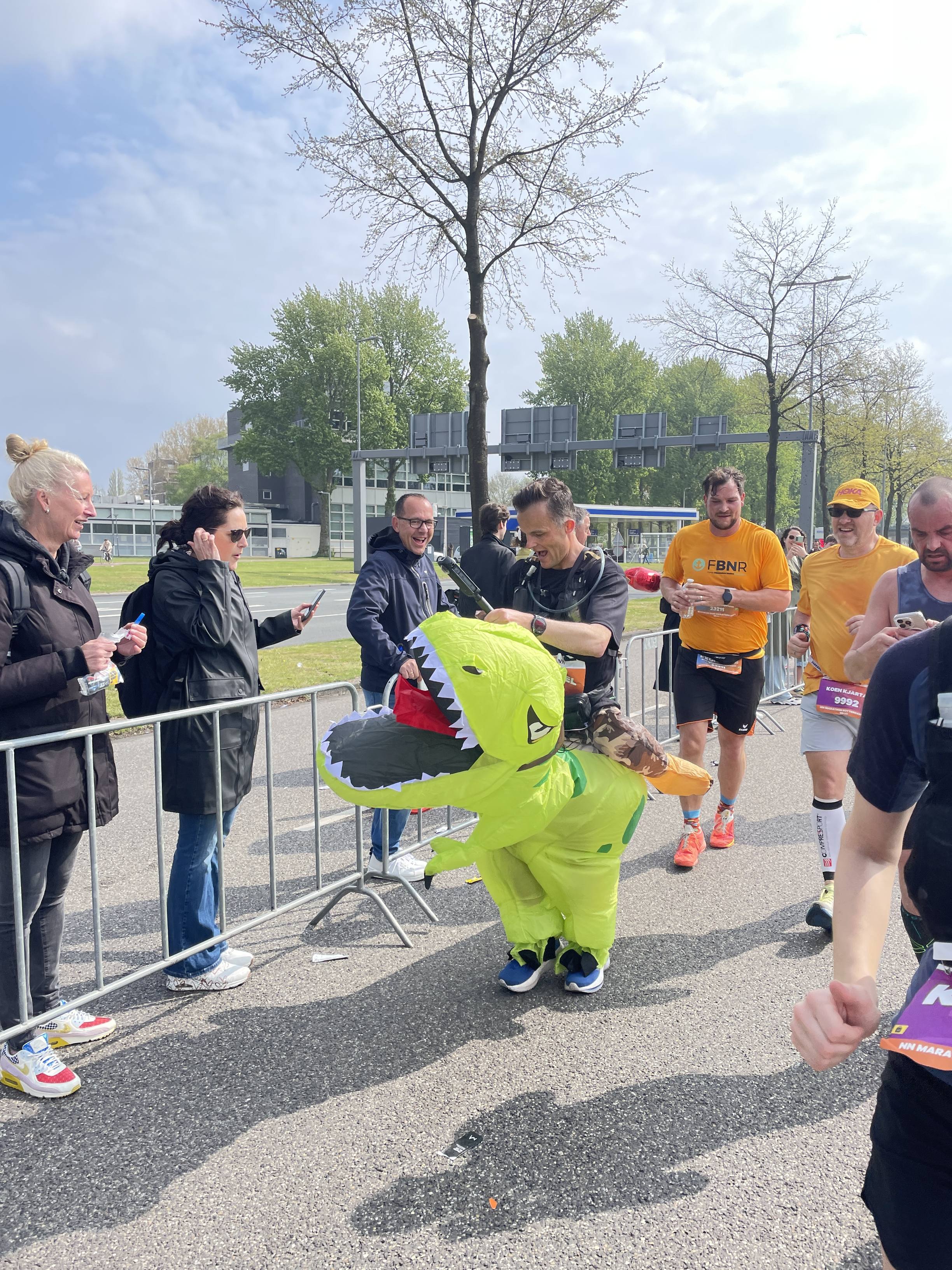 Afbeeldingslocatie: https://tweakers.net/i/ZQucPcJHdiUhG_9qw32wIDsMAAg=/fit-in/4920x3264/filters:max_bytes(3145728):no_upscale():strip_icc():strip_exif()/f/image/xzRTdgXF4gierw1slyrE7iwI.jpg?f=user_large