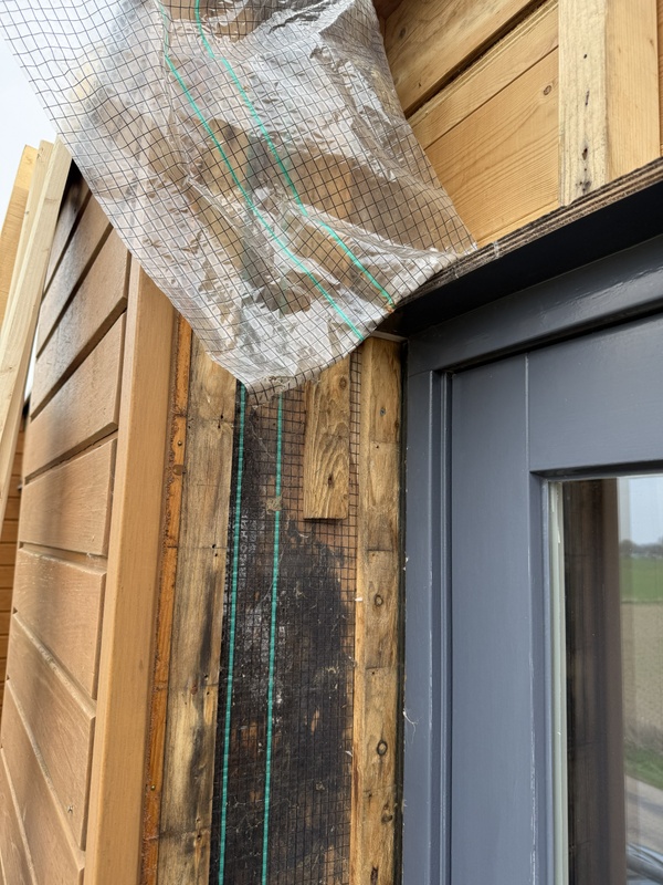 Afbeeldingslocatie: https://tweakers.net/i/ZUrU3meR0GGE1WAB2i9xlcAwlWk=/x800/filters:strip_icc():strip_exif()/f/image/54BrfjbmBYcBPnTRi4bLfBer.jpg?f=fotoalbum_large