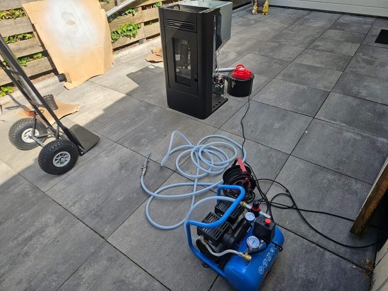 Afbeeldingslocatie: https://tweakers.net/i/ZZDsoxg1N_lHvhQYZ1TqAQ-sYdM=/fit-in/4920x3264/filters:max_bytes(3145728):no_upscale():strip_icc():strip_exif()/f/image/DyUEEceRCbSJ34hhuczo6qJP.jpg?f=user_large
