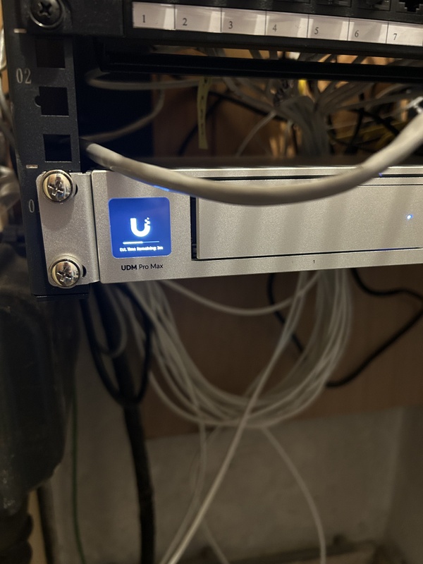 Afbeeldingslocatie: https://tweakers.net/i/Za91D6F1iTVjfW_9kNEy-X23ik0=/x800/filters:strip_icc():strip_exif()/f/image/vUVgAKD4HZI7mTgoY7AcXf2N.jpg?f=fotoalbum_large