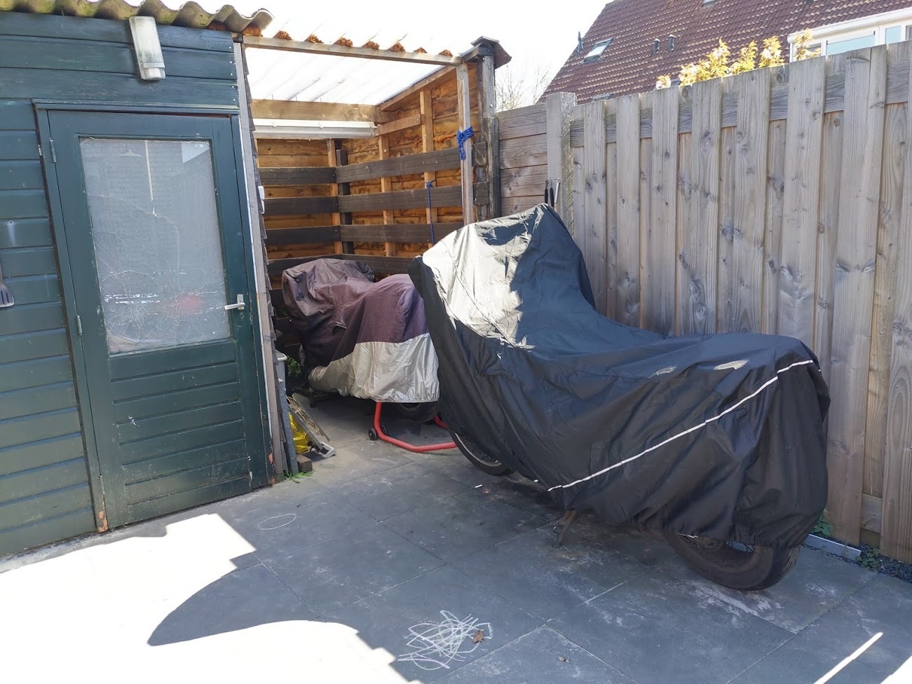 Afbeeldingslocatie: https://tweakers.net/i/ZaTOn3qLjw-9EOrvbHHjLFzVvsQ=/f/image/mie1ZsoU9vUZgUSNNipXJVg9.jpg