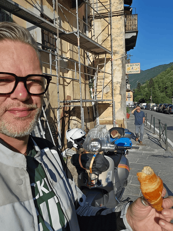 Afbeeldingslocatie: https://tweakers.net/i/ZaorYRy263KgJaOJ4z48nClojGM=/x800/filters:strip_exif()/f/image/YUHi2BwcrzSfzpHbvO8dRKMS.png?f=fotoalbum_large