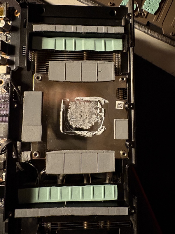 Afbeeldingslocatie: https://tweakers.net/i/Zb8FHiBF3APakEqMzilmKZq9ZNE=/x800/filters:strip_icc():strip_exif()/f/image/IxKK31tPSdvBsnxGHKnAkyQ8.jpg?f=fotoalbum_large