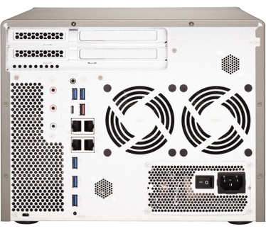 QNAP TS-877 (Ryzen 7-1700, 16GB ram)