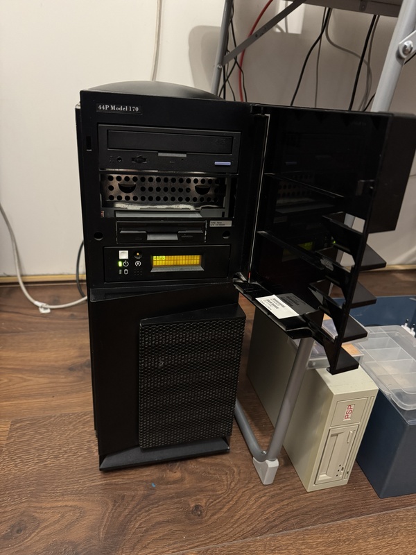 Afbeeldingslocatie: https://tweakers.net/i/ZdpQoONEVZDWn-xkjY0ziMfbUhM=/x800/filters:strip_icc():strip_exif()/f/image/3OYrHnMavP8Cry3t9gPciWMx.jpg?f=fotoalbum_large