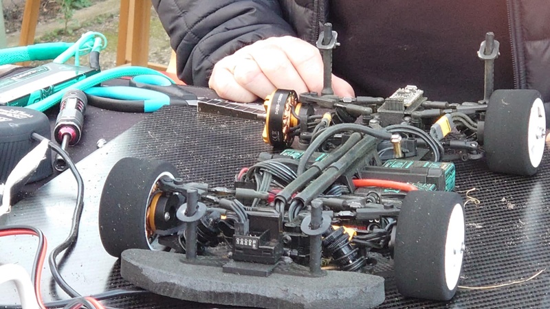 Afbeeldingslocatie: https://tweakers.net/i/ZfrfjiHTLDRp-ETufvhcRHXgEsg=/800x/filters:strip_icc():strip_exif()/f/image/KEqY0JzHO6ALUjQF53DtKXj5.jpg?f=fotoalbum_large