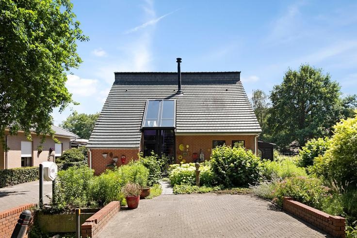 Afbeeldingslocatie: https://tweakers.net/i/ZjIHT0oi1LX8UyBQj4rGiFVeZBQ=/full-fit-in/4920x3264/filters:max_bytes(3145728):no_upscale():strip_icc():fill(white):strip_exif()/f/image/mh1VGGmuudDQZKv62MS1L1a2.jpg?f=user_large