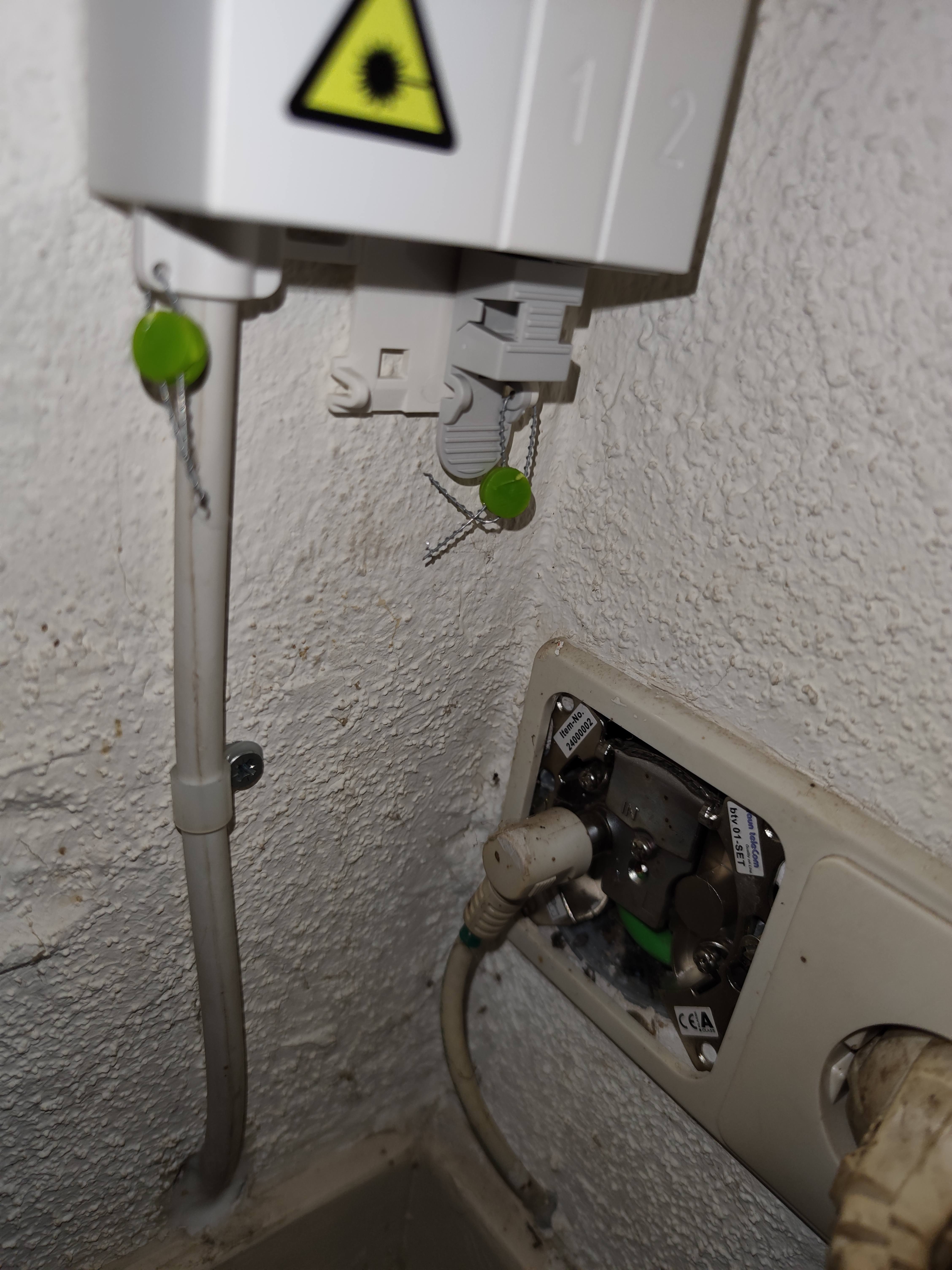 Freebox glasvezelkabel, versterkt met Kevlar afscherming, verlenging