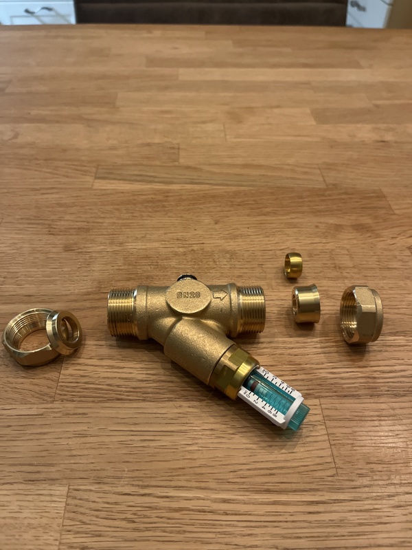 Afbeeldingslocatie: https://tweakers.net/i/ZmfYlI1Tqgx4qV9wbbvXn5-4C8c=/x800/filters:strip_icc():strip_exif()/f/image/3Tr0s7Y1J1cxzAICXyXKl7RB.jpg?f=fotoalbum_large