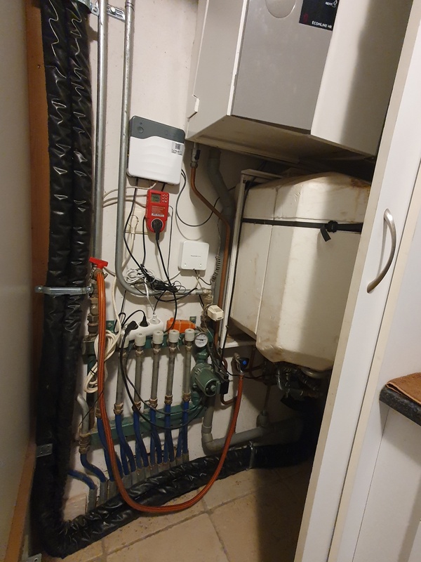 Afbeeldingslocatie: https://tweakers.net/i/ZnnBnXoWi3VqcUeQtaqusZGTkdw=/x800/filters:strip_icc():strip_exif()/f/image/0FFJZ1A7K6yFx3dCPD3b1etW.jpg?f=fotoalbum_large