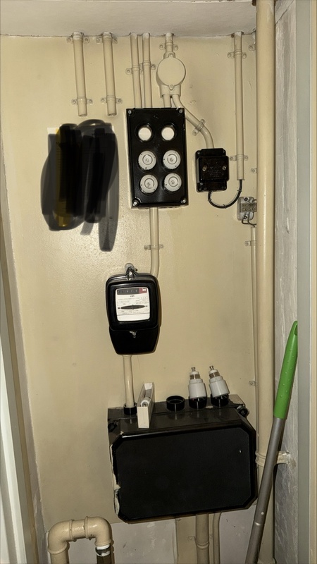 Afbeeldingslocatie: https://tweakers.net/i/Zo5nU8faJ2L3vgb3veAMnvHop44=/x800/filters:strip_icc():strip_exif()/f/image/ih6418X8ZJTvOzmjF09AqEes.jpg?f=fotoalbum_large