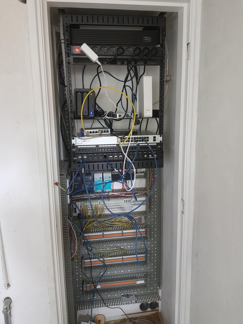 Afbeeldingslocatie: https://tweakers.net/i/Zoj_bdycB0G3GTimoLcA2jBMfgY=/800x/filters:strip_icc():strip_exif()/f/image/BxZ79pZf4Vr8RG3nTueNW6J4.jpg?f=fotoalbum_large