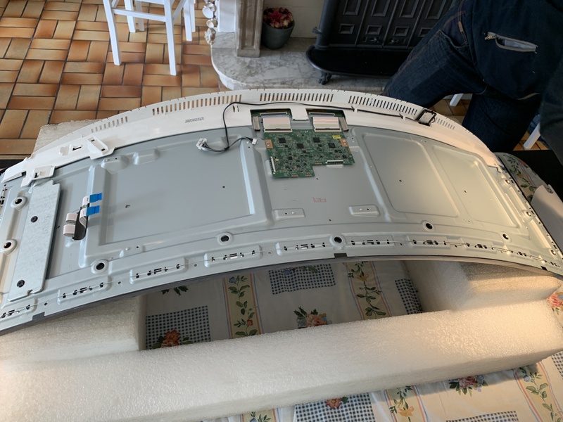 Afbeeldingslocatie: https://tweakers.net/i/Zr-gexo7raCJ9axK2Rng-y6w8Oo=/800x/filters:strip_icc():strip_exif()/f/image/c1jfxLwvXahLJA05jic9sbgt.jpg?f=fotoalbum_large