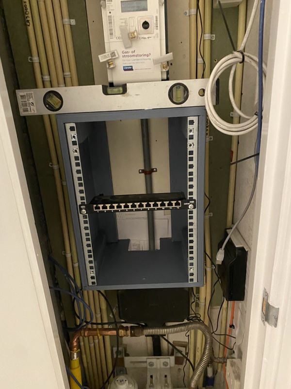 Afbeeldingslocatie: https://tweakers.net/i/Zt9SexmS3kzasLtPWXuyd922Bww=/x800/filters:strip_icc():strip_exif()/f/image/DseWvUbgxuVW0OpKBWLhJA3B.jpg?f=fotoalbum_large