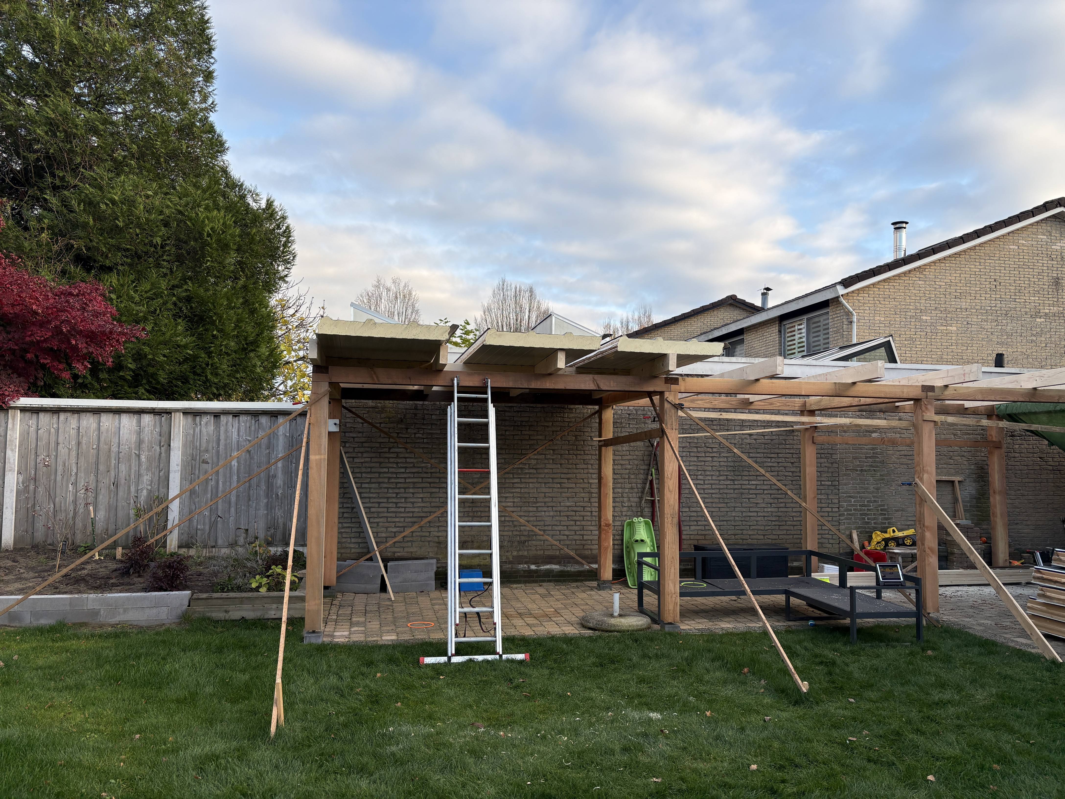 Afbeeldingslocatie: https://tweakers.net/i/Zu0L7nsdnChNEkh-FciDvI6SUKg=/fit-in/4920x3264/filters:max_bytes(3145728):no_upscale():strip_icc():strip_exif()/f/image/0unkaHBdxrVDmxbs5lWsK9EL.jpg?f=user_large