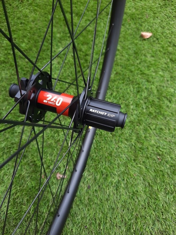 Afbeeldingslocatie: https://tweakers.net/i/ZvP3RH6MIamyYToeRVr05KyzHfI=/x800/filters:strip_icc():strip_exif()/f/image/Lz7cj6fMoqrmaz7I7AqeMY5R.jpg?f=fotoalbum_large