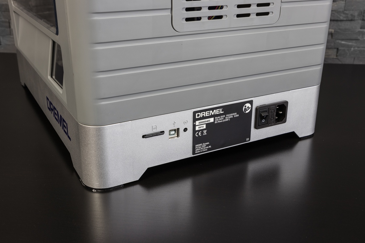 Vijf 3d printers Onder De 1000 Euro Dremel 3D20 Idea Builder Round 