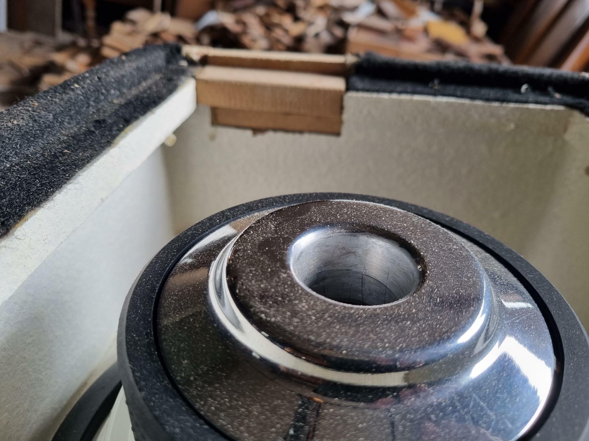 [Car] behuizing defecte subwoofer repareren Audio en hifi GoT