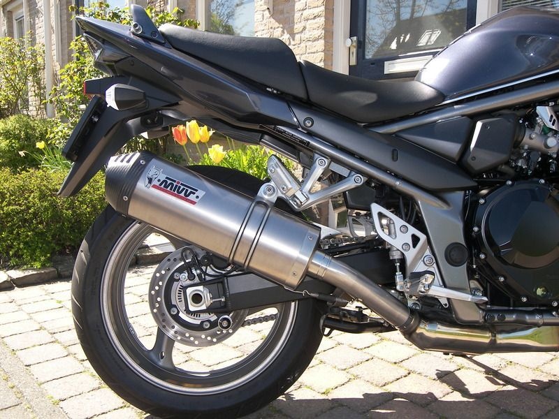 Afbeeldingslocatie: https://tweakers.net/i/ZziRKSwAD5MBdXrVeRRAqL8T2Es=/full-fit-in/4920x3264/filters:max_bytes(3145728):no_upscale():strip_icc():fill(white):strip_exif()/f/image/WXItlu3TMoPu8thyYDAfxRRk.jpg?f=user_large