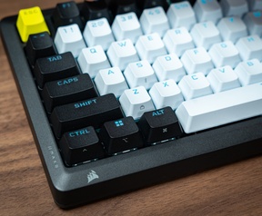 Corsair MAKR PRO HE - buitenkant