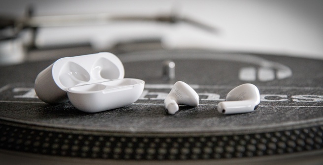 Apple AirPods 5