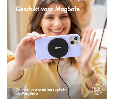 Accezz Liquid Silicone Backcover met MagSafe iPhone 15 - Paars