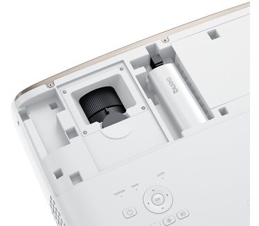 BenQ W2710i