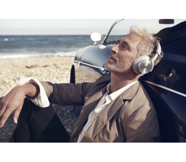 Bang & Olufsen H95