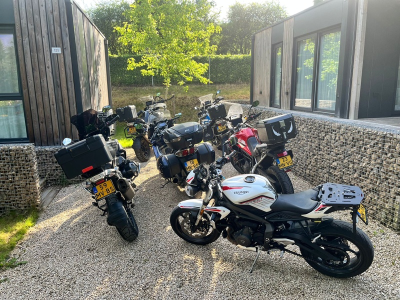Afbeeldingslocatie: https://tweakers.net/i/_AmHA1yYJiz7BNEWAt1leDTzGfU=/800x/filters:strip_icc():strip_exif()/f/image/YZPO0pzVcs7f3TFtraYTJ8Nh.jpg?f=fotoalbum_large