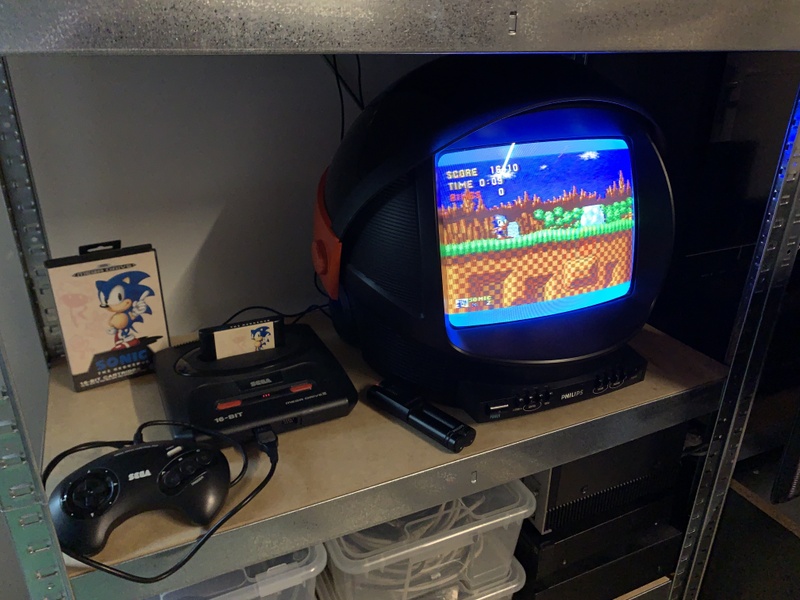 Afbeeldingslocatie: https://tweakers.net/i/_ESSI2GD1gfkKJ8rkaITiL7fHPM=/800x/filters:strip_icc():strip_exif()/f/image/6IDf6GTkHTZ6tbrzlrDPmuVL.jpg?f=fotoalbum_large