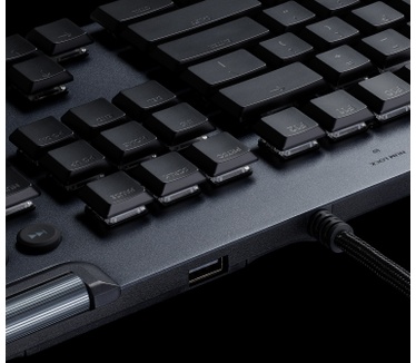 Logitech G815 Lightsync RGB (GL Linear, Qwerty US)