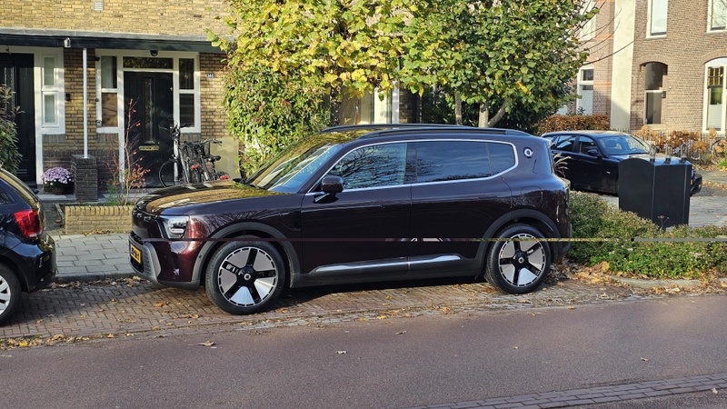 Afbeeldingslocatie: https://tweakers.net/i/_GnlieAHKfHUcrgi5hNyYrDuZuE=/800x/filters:strip_icc():strip_exif()/f/image/blodvPXBUJZpeUwRQOx60TA1.jpg?f=fotoalbum_large