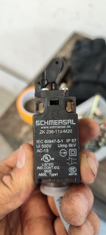 Afbeeldingslocatie: https://tweakers.net/i/_HfZByC6ew-ft-Md16jjtPxvPzg=/x800/filters:strip_icc():strip_exif()/f/image/IxFcZb3vyXTLiNqKEzk7Wjzs.jpg?f=fotoalbum_large