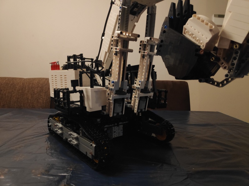 Afbeeldingslocatie: https://tweakers.net/i/_HujDX274o4yAdo10iQJSz6zZzE=/800x/filters:strip_icc():strip_exif()/f/image/cXVD4GlYKjk9L8en19ZK9DFe.jpg?f=fotoalbum_large