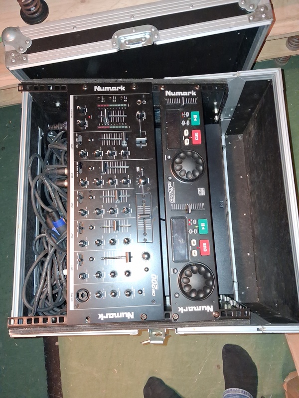 Afbeeldingslocatie: https://tweakers.net/i/_Jj2J4_b6anpT75xBarNjSrl5hw=/x800/filters:strip_icc():strip_exif()/f/image/BsRXUOm5vuRmAYTIwGgSkV5n.jpg?f=fotoalbum_large