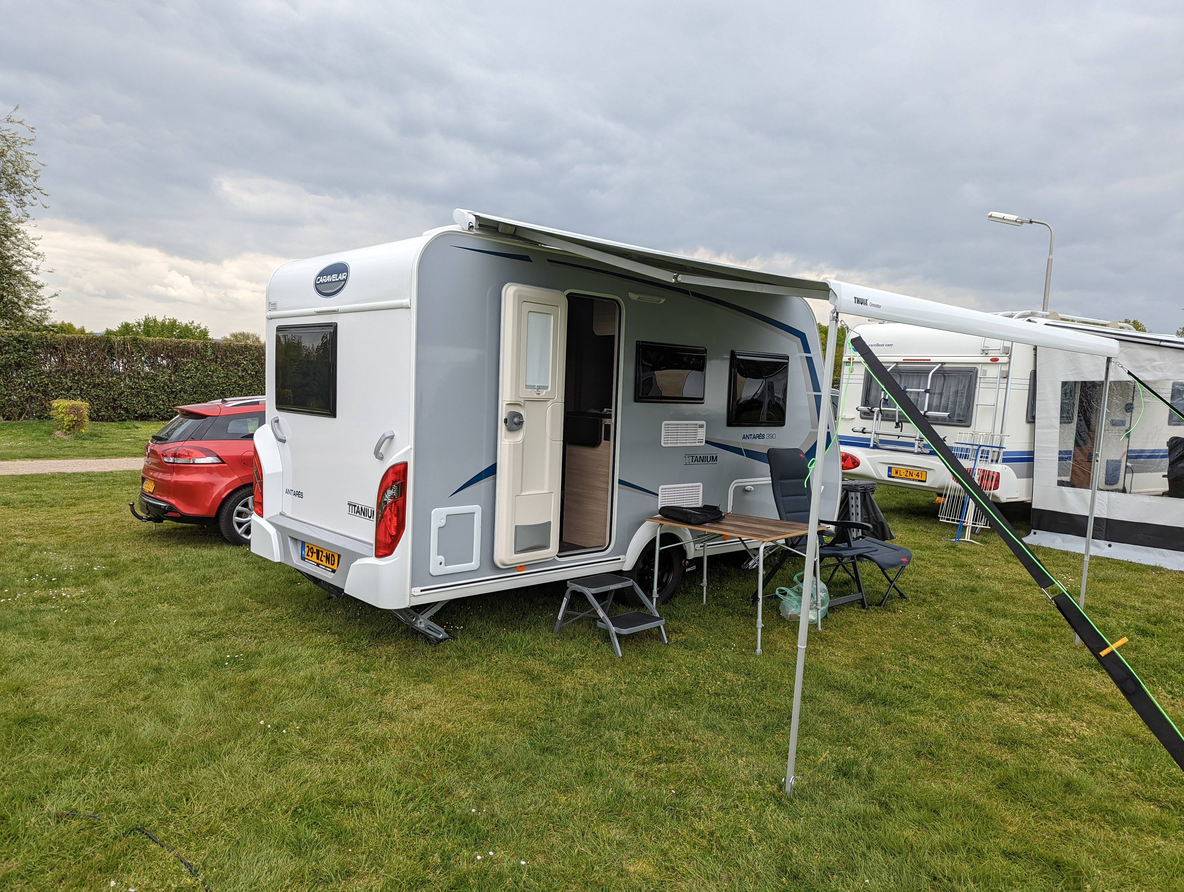 Afbeeldingslocatie: https://tweakers.net/i/_KjrfrKzycTNKBPiqXwURfd25gw=/fit-in/4920x3264/filters:max_bytes(3145728):no_upscale():strip_icc():strip_exif()/f/image/AdYJripRFGTWN158taQyJhsb.jpg?f=user_large