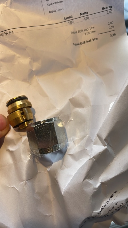 Afbeeldingslocatie: https://tweakers.net/i/_McqtmoL6bfyF_o-1QMiqoPJfeo=/x800/filters:strip_icc():strip_exif()/f/image/1K8JPMTMVzX66F1uVdPjiZWg.jpg?f=fotoalbum_large