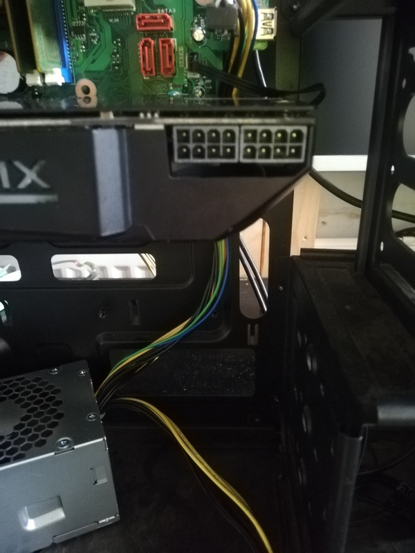 Afbeeldingslocatie: https://tweakers.net/i/_NUo5pehzLtBhiqcd2OTUwt3hZ4=/x800/filters:strip_icc():strip_exif()/f/image/lbvOgECgRPfjh3Pa8W0N8uxg.jpg?f=fotoalbum_large