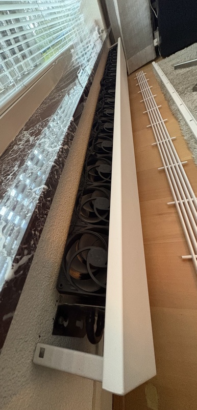 Afbeeldingslocatie: https://tweakers.net/i/_NVDxg6BW5kZsIIqbsllwARO9Jc=/x800/filters:strip_icc():strip_exif()/f/image/vlf2VuVvp4NAtk6XHnhxDmNi.jpg?f=fotoalbum_large