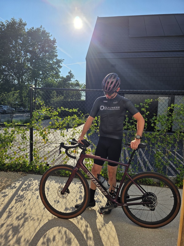 Afbeeldingslocatie: https://tweakers.net/i/_Ngn0AGn-_vEbPwcxefQx2YTpJw=/x800/filters:strip_icc():strip_exif()/f/image/ujc9XMjVXetfxLvQTdJVYsv8.jpg?f=fotoalbum_large