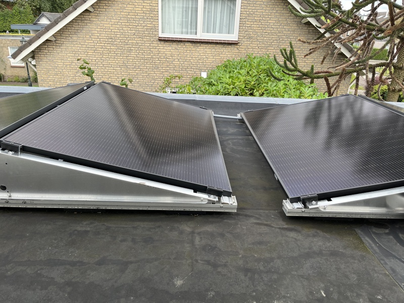 Afbeeldingslocatie: https://tweakers.net/i/_O8snXRuKfraGr0NIIBqwFPuZF4=/800x/filters:strip_icc():strip_exif()/f/image/Z3WdkAzJbd3gSIcpuEPUxAS9.jpg?f=fotoalbum_large