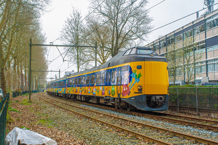 Afbeeldingslocatie: https://tweakers.net/i/_OlOgl3Kdu0DTbgIxT1nMbW2eTw=/fit-in/4920x3264/filters:max_bytes(3145728):no_upscale():strip_icc():strip_exif()/f/image/jOERrLuPdi0FQlZTBe94EBM3.jpg?f=user_large