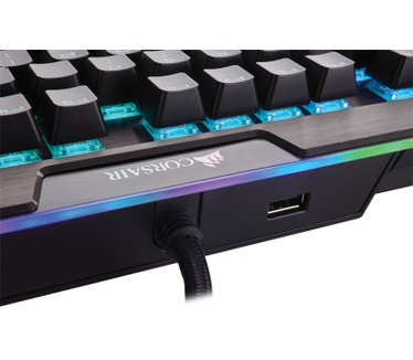 Corsair K95 RGB PLATINUM
