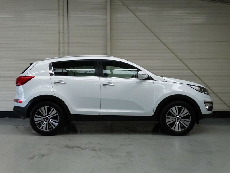 Afbeeldingslocatie: https://tweakers.net/i/_T__P5mVdgdI03Y80rqyuQKLL6I=/800x/filters:strip_icc():strip_exif()/f/image/ngq1tozGkLiHG6qwg11QFsMi.jpg?f=fotoalbum_large