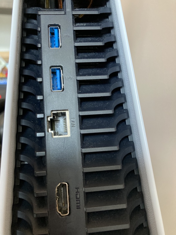 Afbeeldingslocatie: https://tweakers.net/i/_XbKIXQhyXZUl-UNRL2lcexCmZc=/x800/filters:strip_icc():strip_exif()/f/image/1bEP5ou0V1363Cvl7s7sYDzG.jpg?f=fotoalbum_large