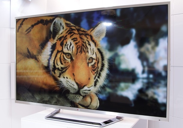 LG 84LM960V behuizing top 610px LG 84LM960V behuizing top 610px